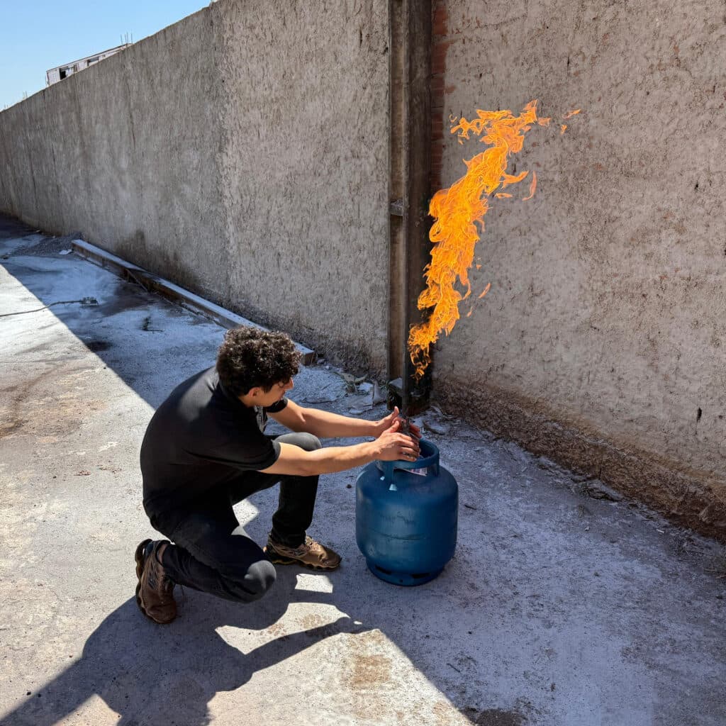 Combate a incêndio realizado pela Safety Rescue