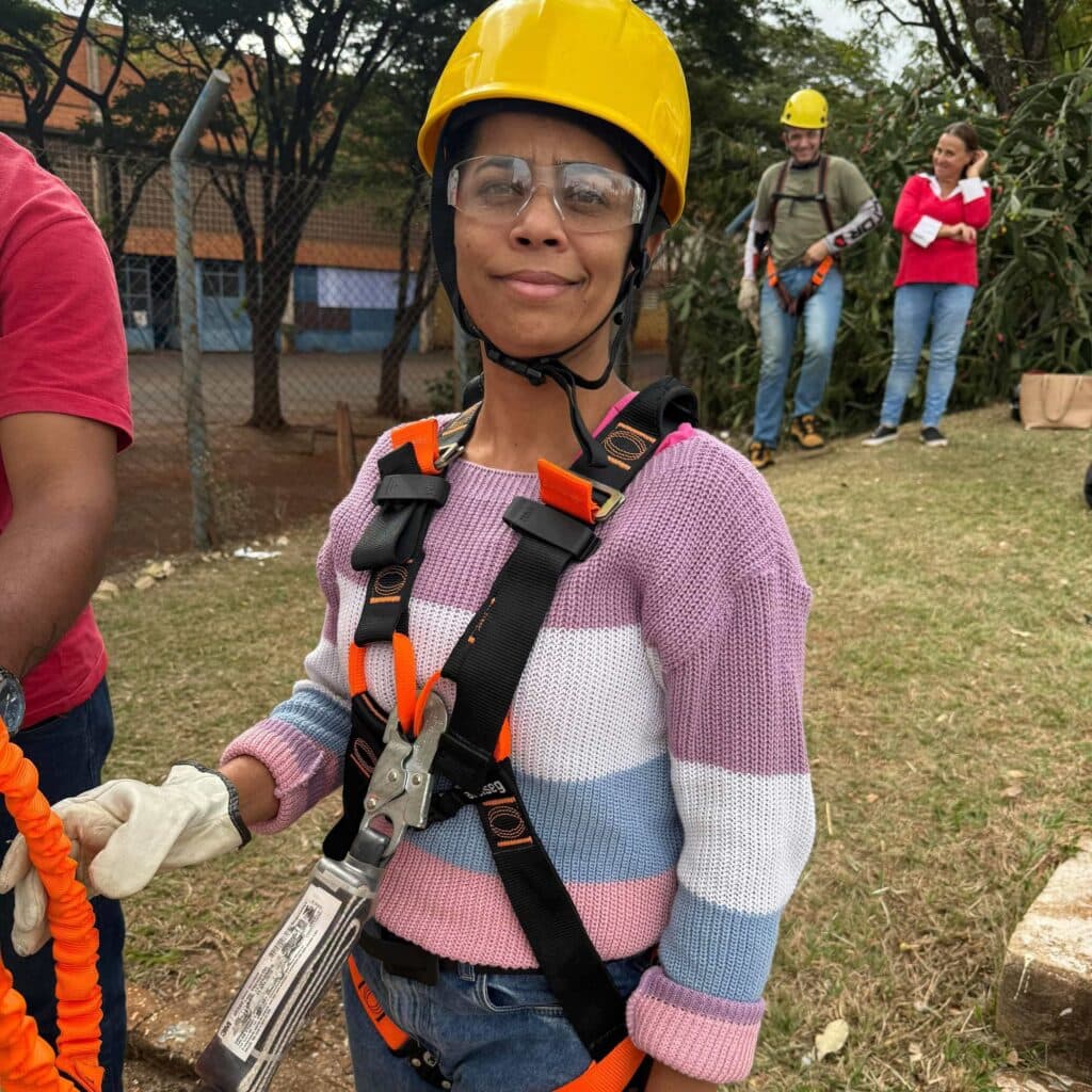 Trabalho em altura realizado pela Safety Rescue