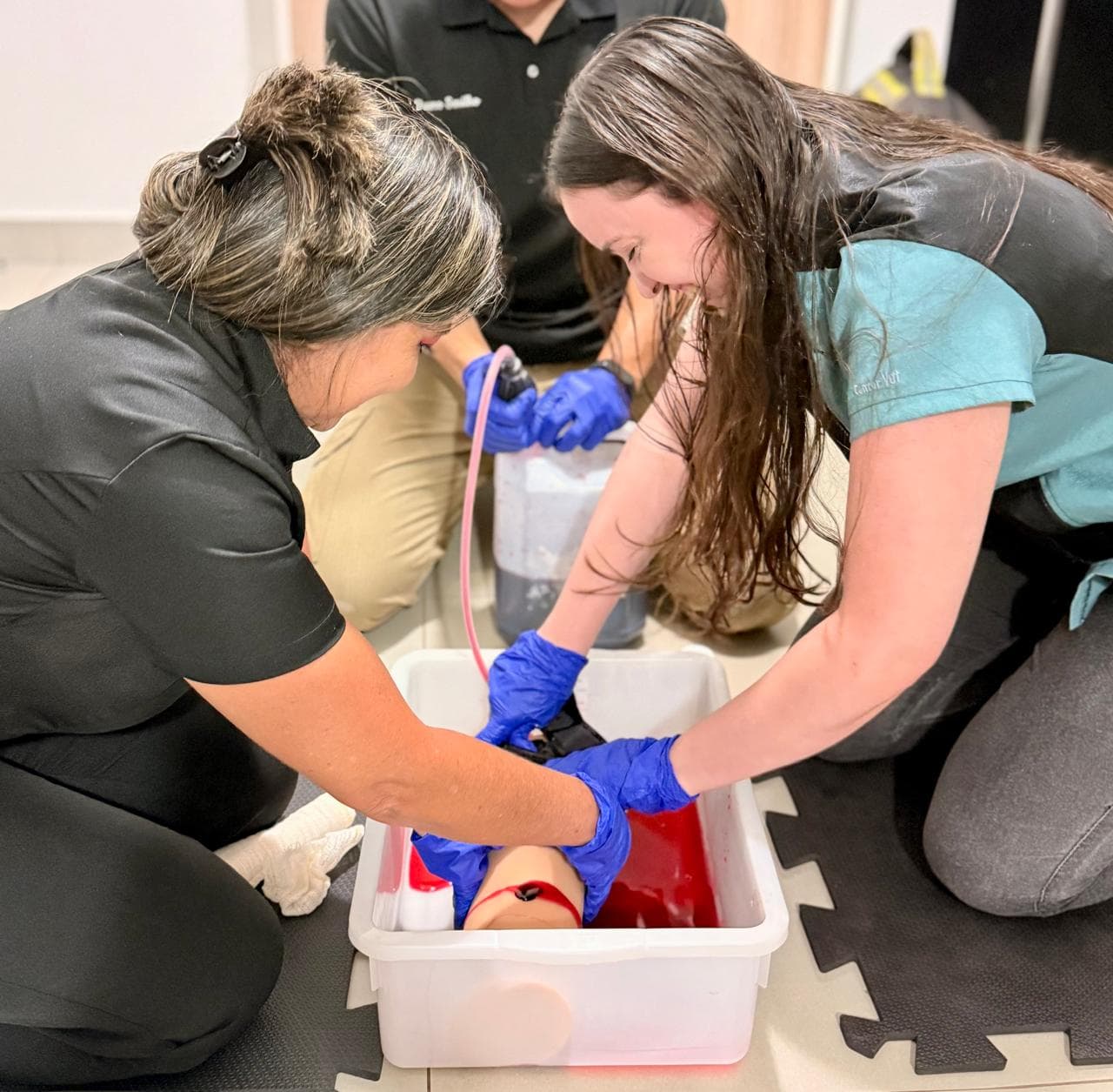 Simulação de ferimentos realizado pela Safety Rescue